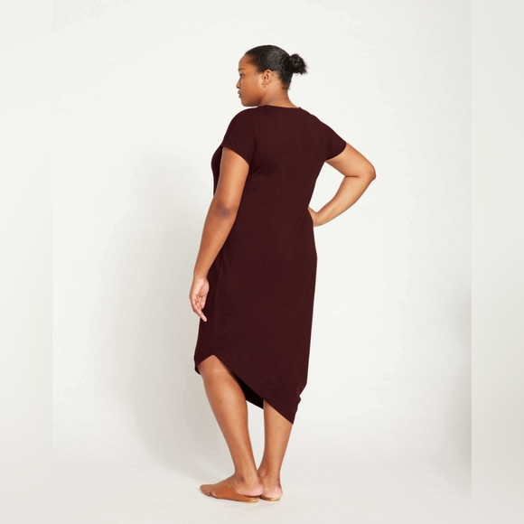 Universal Standard Velvet Geneva Dress in Black Cherry, Size XS (10-12) - Picture 4 of 9